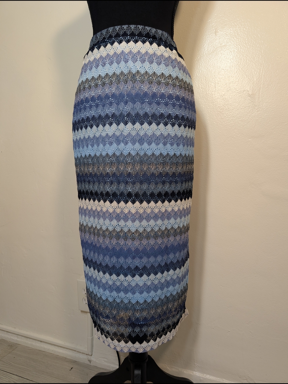 Aqua Blue Gradient Lace Midi Skirt